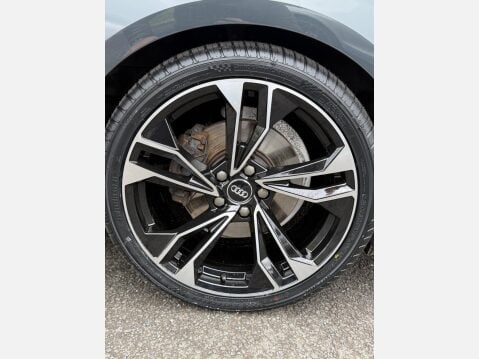 Audi A4 2.0 TDI S line Euro 6 (s/s) 5dr 27