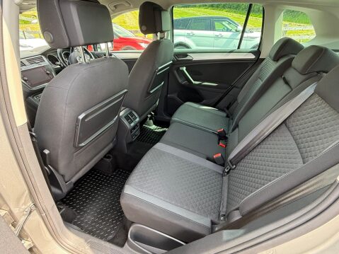 Volkswagen Tiguan 2.0 TDI SE Euro 6 (s/s) 5dr 18