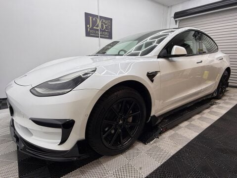 Tesla Model 3 Standard Range Plus Auto RWD 4dr 2