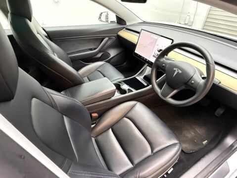 Tesla Model 3 Standard Range Plus Auto RWD 4dr 11