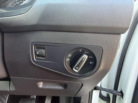 Volkswagen Tiguan 2.0 TDI BlueMotion Tech SE Navigation DSG 4Motion Euro 6 (s/s) 5dr 21