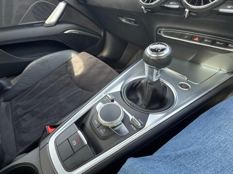 Audi TT 2.0 TFSI S line Euro 6 (s/s) 3dr 22