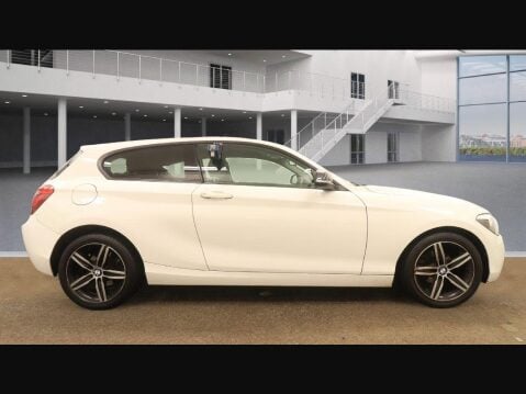 BMW 1 Series 1.6 114i Sport Euro 5 (s/s) 3dr 6