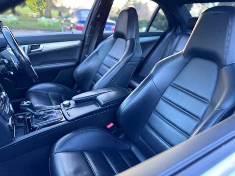 Mercedes-Benz C Class 6.3 C63 V8 AMG SpdS MCT Euro 5 4dr 46