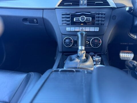 Mercedes-Benz C Class 6.3 C63 V8 AMG SpdS MCT Euro 5 4dr 60