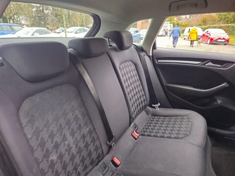Audi A3 1.6 TDI SE Sportback Euro 5 (s/s) 5dr 21