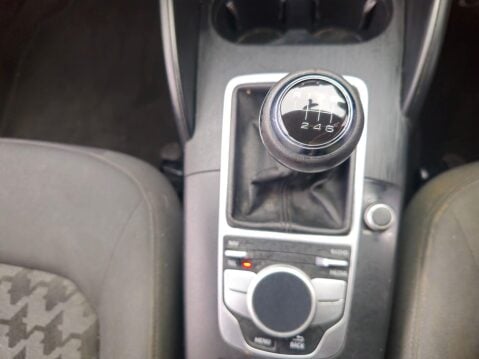 Audi A3 1.6 TDI SE Sportback Euro 5 (s/s) 5dr 22