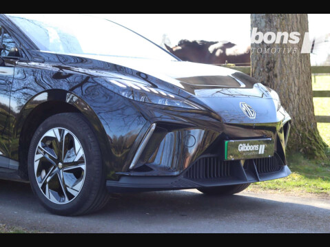 MG MG4 64kWh Trophy Long Range Auto 5dr 8