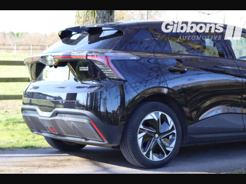 MG MG4 64kWh Trophy Long Range Auto 5dr 10