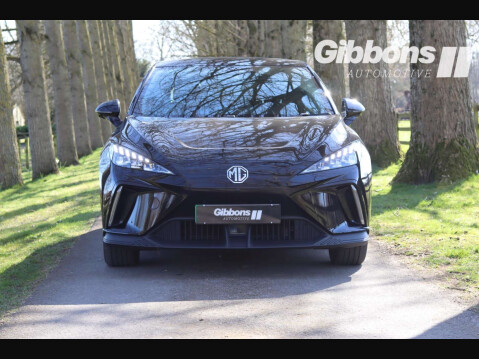 MG MG4 64kWh Trophy Long Range Auto 5dr 14