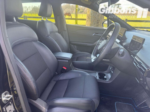 MG MG4 64kWh Trophy Long Range Auto 5dr 21