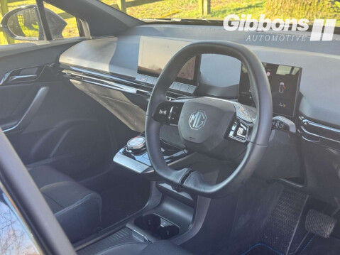 MG MG4 64kWh Trophy Long Range Auto 5dr 41