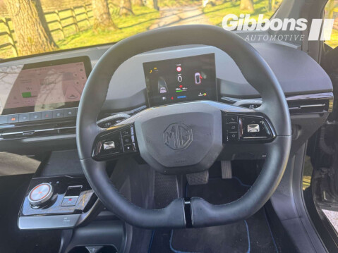 MG MG4 64kWh Trophy Long Range Auto 5dr 42