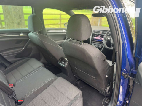 Volkswagen Golf 2.0 Golf R TSi 4Motion Semi-Auto 4WD 5dr 28