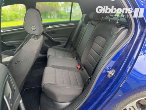 Volkswagen Golf 2.0 Golf R TSi 4Motion Semi-Auto 4WD 5dr 32