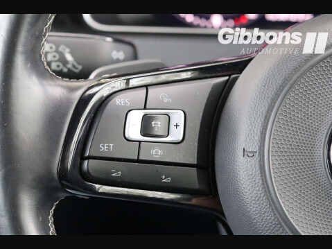 Volkswagen Golf 2.0 Golf R TSi 4Motion Semi-Auto 4WD 5dr 37