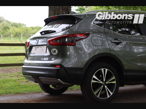 Nissan Qashqai 1.5 Qashqai N-Connecta dCi 5dr 12