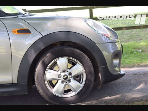 Mini Hatch 1.5 Cooper 3dr 28