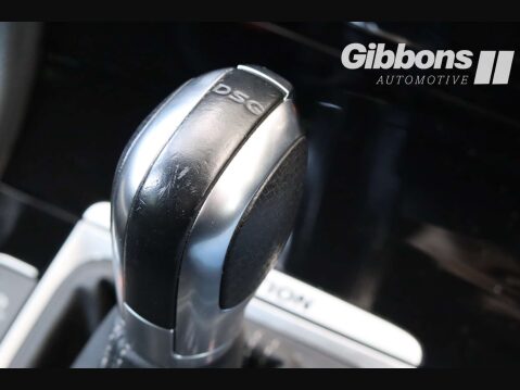 Volkswagen Golf 2.0 Golf R TSi Semi-Auto 4WD 5dr 18
