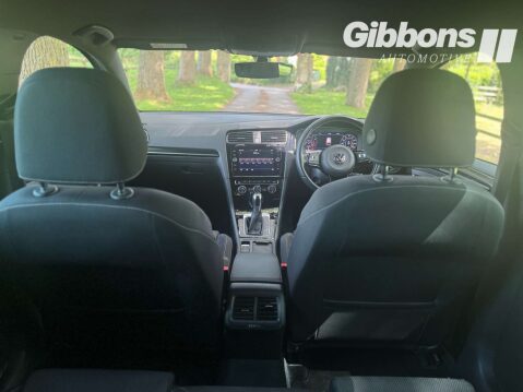 Volkswagen Golf 2.0 Golf R TSi Semi-Auto 4WD 5dr 19
