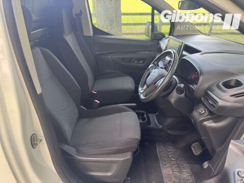 Vauxhall Combo 1.5 Combo 2000 Edition S/S Auto 13