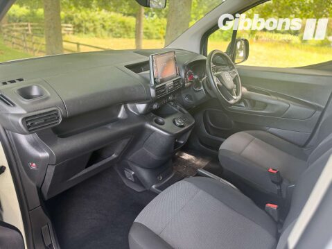 Vauxhall Combo 1.5 Combo 2000 Edition S/S Auto 26