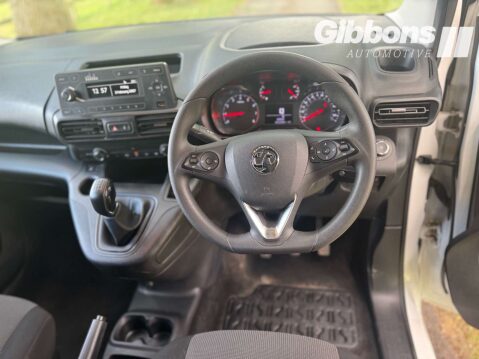 Vauxhall Combo 1.5 Combo 2300 SportIVE TD S/S 29