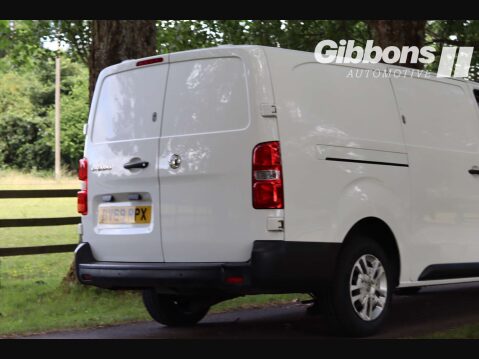 Vauxhall Vivaro 1.5 Vivaro 2900 Dynamic S/S 11