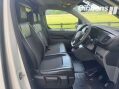 Vauxhall Vivaro 1.5 Vivaro 2900 Dynamic S/S 13