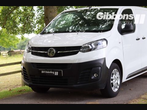 Vauxhall Vivaro 1.5 Vivaro 2900 Dynamic S/S 9