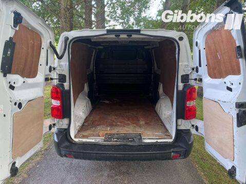 Vauxhall Vivaro 1.5 Vivaro 2900 Dynamic S/S 33