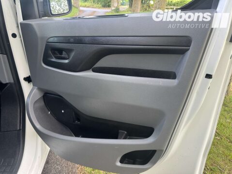 Vauxhall Vivaro 1.5 Vivaro 2900 Dynamic S/S 35