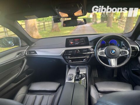 BMW 5 Series 3.0 540i xDrive M Sport Auto 4WD 4dr 19