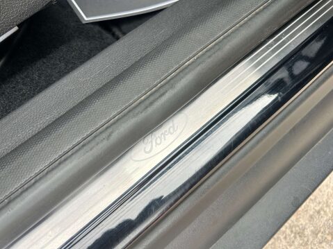 Ford Focus 1.0 Focus Titanium 5dr 64