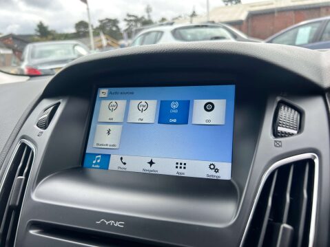 Ford Focus 1.0 Focus Titanium 5dr 42