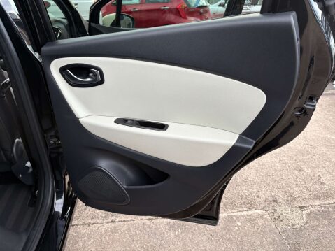 Renault Captur 1.5 Captur GT Line dCi 5dr 61