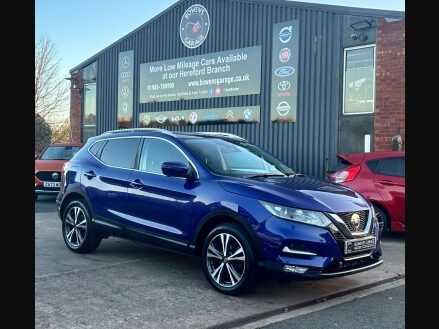 Nissan Qashqai 1.3 Qashqai N-Connecta DiG-T 5dr