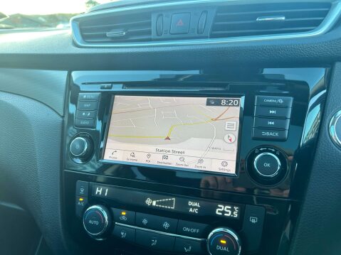 Nissan Qashqai 1.3 Qashqai N-Connecta DiG-T 5dr 15