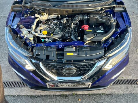 Nissan Qashqai 1.3 Qashqai N-Connecta DiG-T 5dr 68