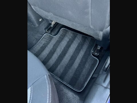 Nissan Qashqai 1.3 Qashqai N-Connecta DiG-T 5dr 42