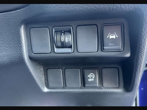 Nissan Qashqai 1.3 Qashqai N-Connecta DiG-T 5dr 50