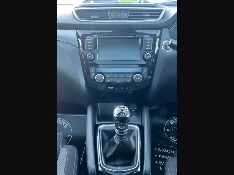 Nissan Qashqai 1.3 Qashqai N-Connecta DiG-T 5dr 13