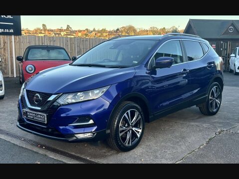 Nissan Qashqai 1.3 Qashqai N-Connecta DiG-T 5dr 4