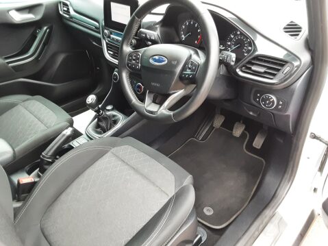 Ford Fiesta ACTIVE EDITION 12