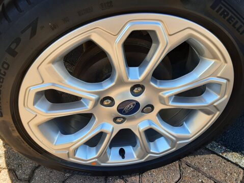 Ford Ecosport TITANIUM 5