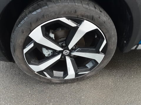 Nissan Juke DIG-T TEKNA DCT 5