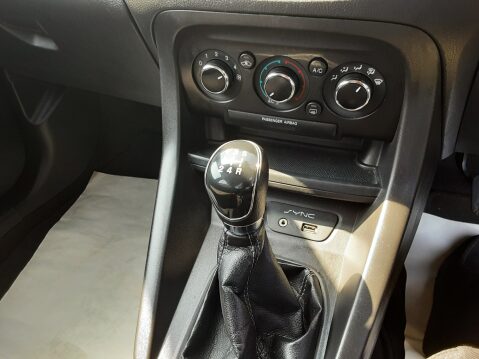 Ford Ka+ ZETEC 13