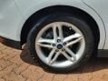 Ford C-Max TITANIUM X 13