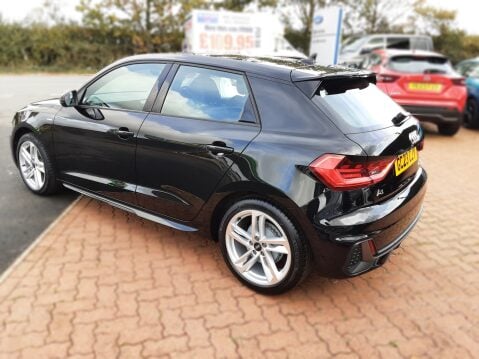 Audi A1 SPORTBACK TFSI S LINE 4