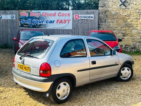 Vauxhall Corsa 1.4i CDX 3dr 2